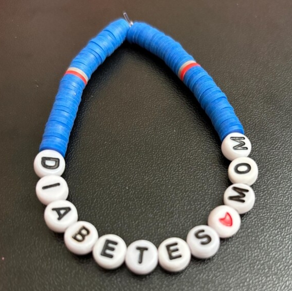 'Diabetes Mom' Handmade Beaded Clay Bracelet